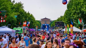 PartyontheParkway_J-Fusco-VP-2200x1237-2633062167